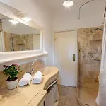 Azalea Villa *